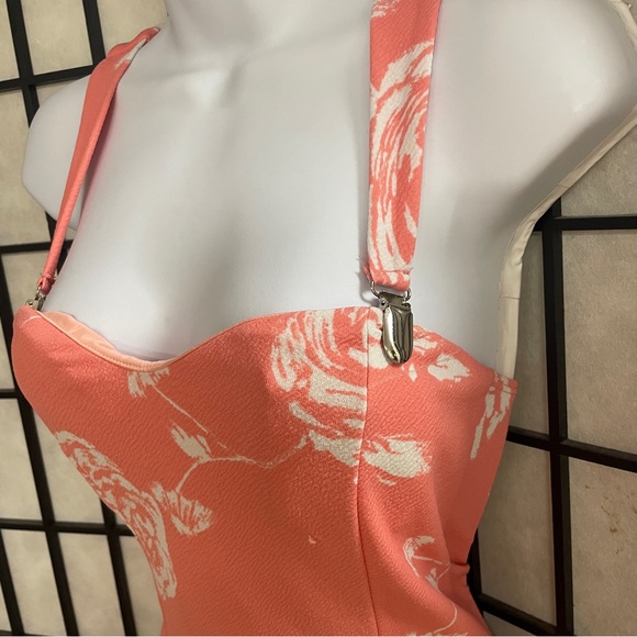 Papaya ladies floral print, mini dress, size medium - Picture 3 of 7